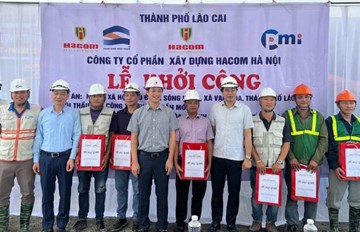 ĐÓN TIẾP CHỦ TỊCH TỈNH LÀO CAI ĐẾN THĂM DỰ ÁN NHÀ Ở XÃ HỘI KHU BỜ TẢ SÔNG HỒNG, XÃ VẠN HÒA, TP. LÀO CAI